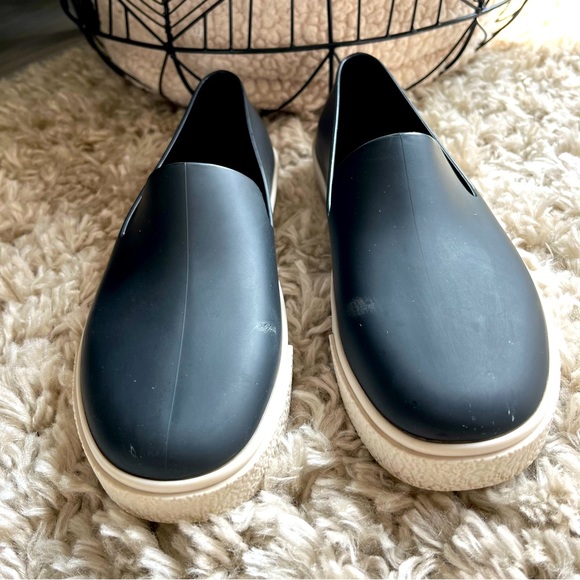 Melissa Ground II Black Slip On Sneaker - Picture 4 of 6